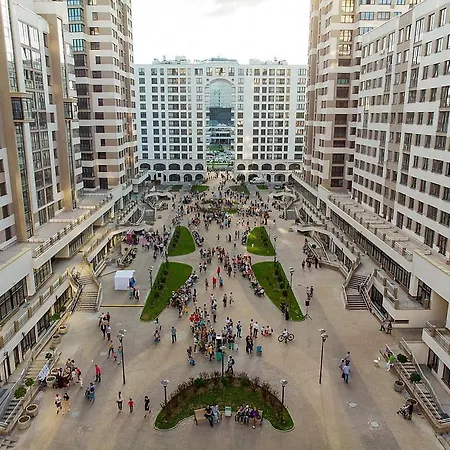 Premium Klimt On Picasso Boulevard * Minsk
